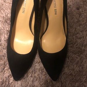 Giani Bini Black Suede Pumps (Never Worn)